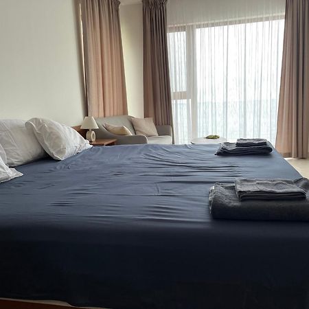 Privat Apartament Golf Coast Kavarna Ngoại thất bức ảnh